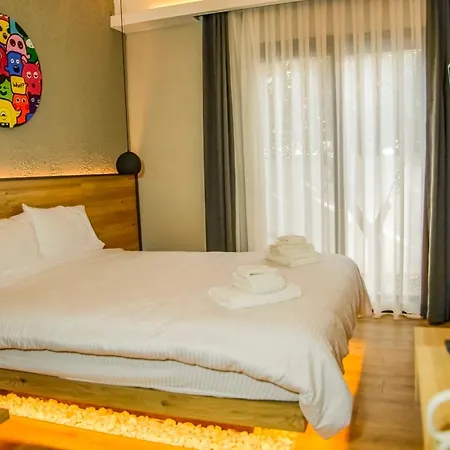 Hotel Glitz